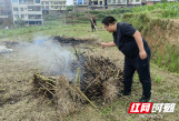 邵阳县黄亭市镇：多点发力 筑牢秸秆禁烧“防火墙”