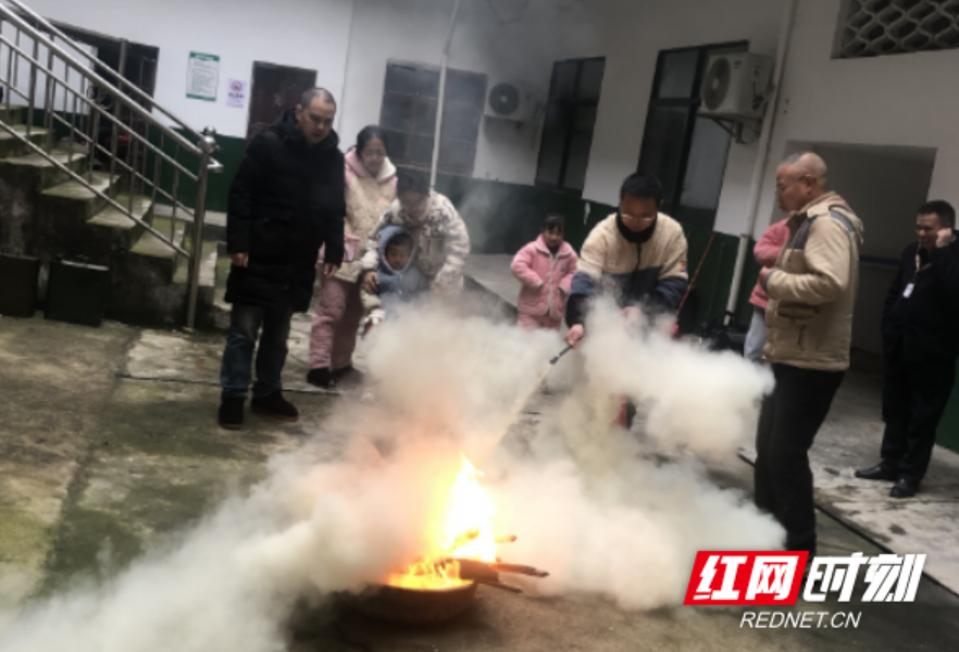 邵东市界岭镇卫生院开展冬季消防安全知识培训