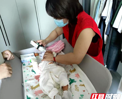 家的温暖，心的服务——邵阳市妇幼保健院开展家庭护理行动