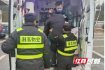 温情守护，服务区工作人员紧急救助生病乘客