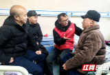新邵：“不务正业”的养殖户14年如一日爱心义剪