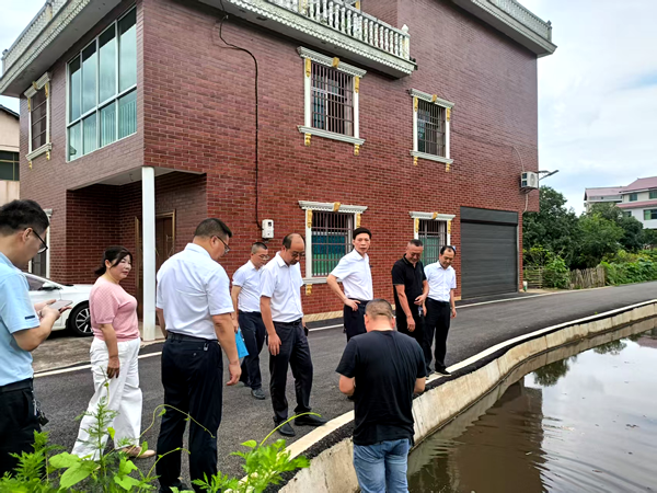 邵阳市人大常委会组织市县两级人大全面启动“法治护安”进站活动(图11)