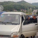 资兴：严查“黑校车”保障学生安全