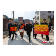 郴州市北湖区人武部：见证荣光感受尊崇 点燃参军报国激情