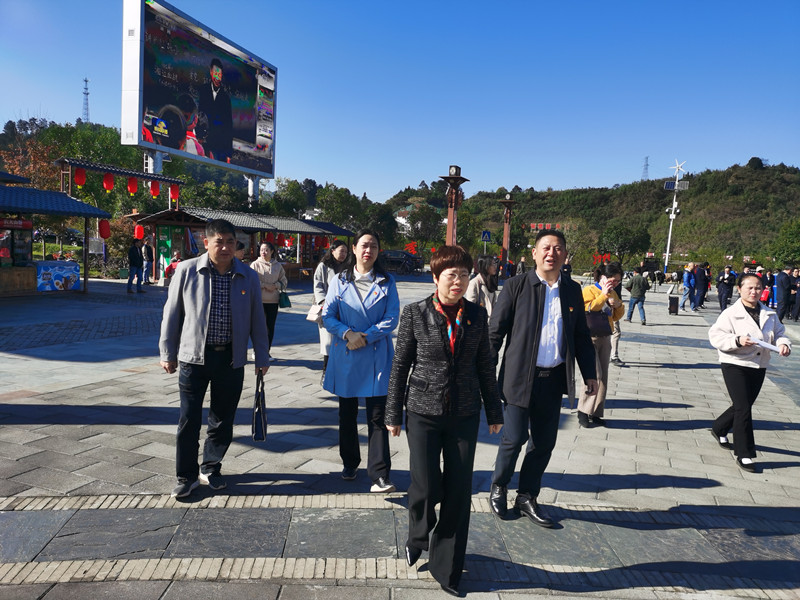 a5e51e1bd203930243c5846ef4419bc_副本.jpg