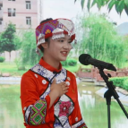 她，在“建设伟大祖国 建设美丽家乡”主题演讲中获一等奖