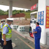 硬核！桂阳开展无牌无证摩托车“断油行动”