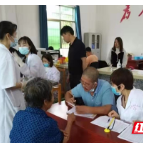嘉禾晋屏镇：家门口体检 关爱老人“零距离”