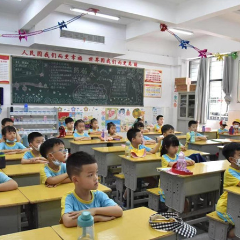 苏仙区直属机关幼儿园开展参观小学活动