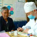 他是村民的“乡村120”