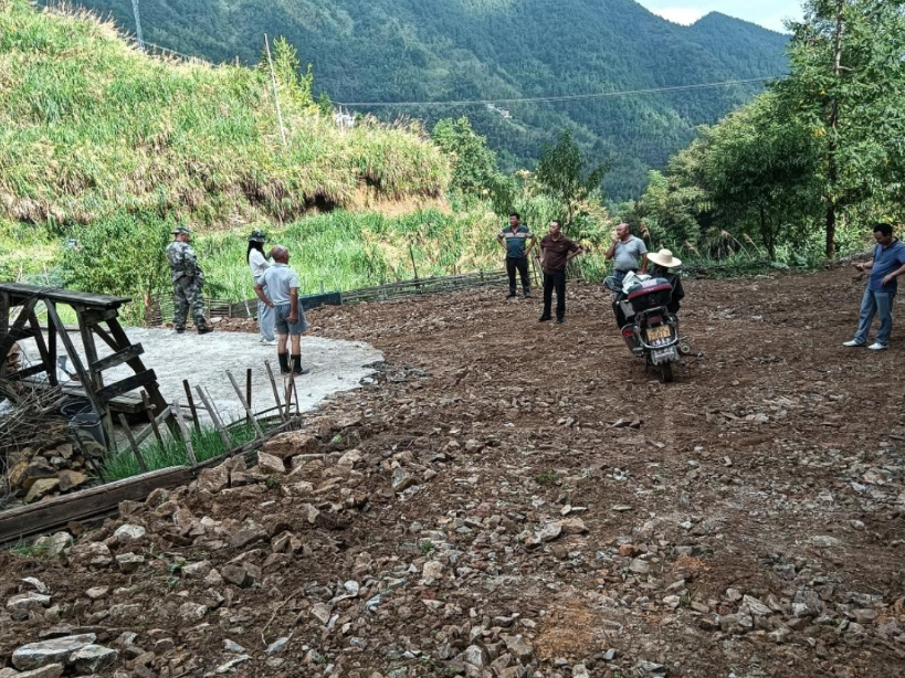 汝城县泉水镇道路硬化工程暖民心