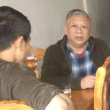 挥洒汗水战贫魔，奉献生命刻民心