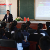 乡村少年宫大联动走进洞口木瓜中学  300学子受益