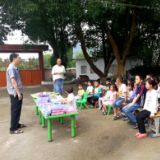 爱心人士向武冈市新泽小学捐赠学习用品