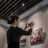 致敬抗疫英雄  弘扬抗疫精神 ——“普爱”抗疫视觉大展在邵阳学院开幕