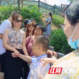 绥宁县：众里寻她千百度 了却洞口老人心