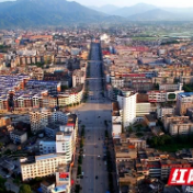 国网武冈市供电公司：隐患表箱整治 助力美丽乡村