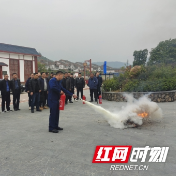 新邵严塘镇：白水洞集中安置点开展消防安全培训与演练