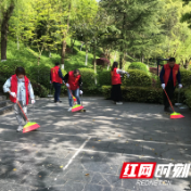邵阳市中医医院医技门诊党支部开展雷锋家乡学雷锋志愿者活动