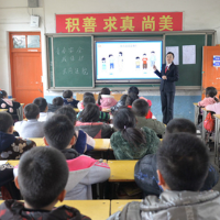 武冈法院送法进校园 共建护花成长安全环境