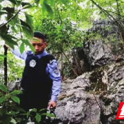 面对生死考验冲锋在前 ——记“全省百佳优秀民警”、新宁县公安局刑侦大队教导员蒋中平