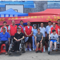 邵阳县助残日学雷锋志愿服务暖人心