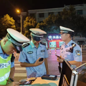 邵阳交警：开展夜查行动 严查酒驾毒驾
