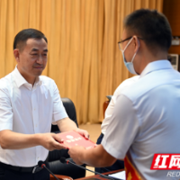 新邵：教师节里的幸福事