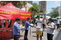 新邵城管：守护舌尖安全  关爱未成人健康成长