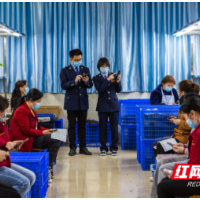 邵阳税务青年干部深入学习贯彻“学深悟透党的二十大精神 扣好税务人生第一粒扣子”党课精神