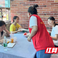 五年暖心服务，邵阳市新华书店“高考休息站”再启航