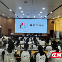 隆回二中：清华大学毕业生回母校传经