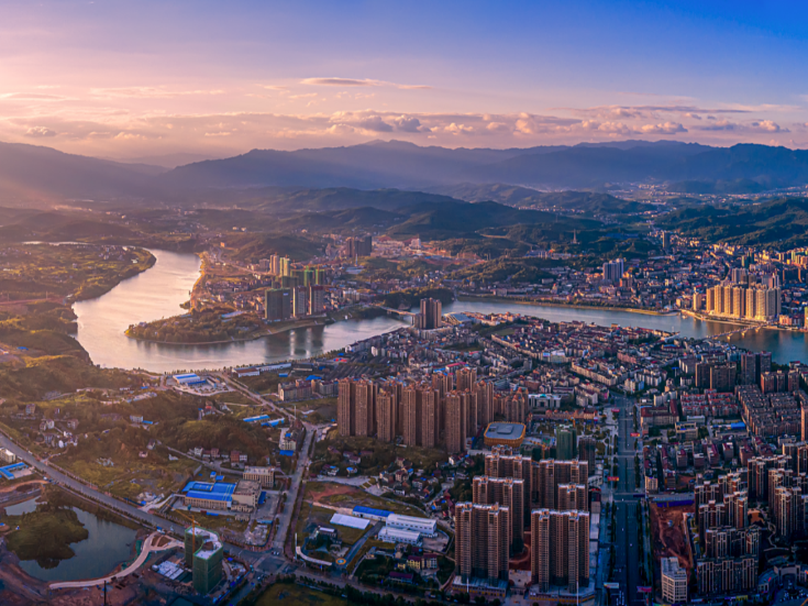 新邵税务：春风送暖入“纺企” 合规护航启新程}