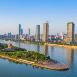 杨昆：全力防范化解重大安全风险 以一域之稳服务全国大局之安