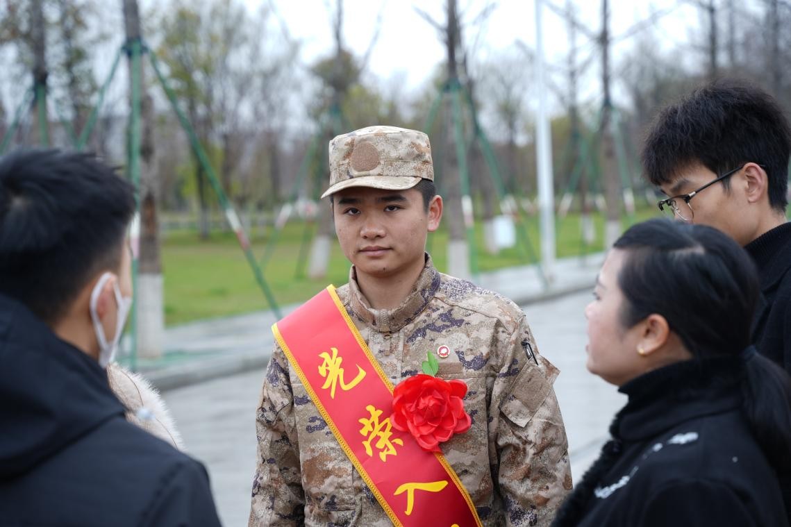 图片5.jpg