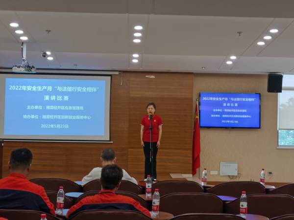 c1bbca7f045ecda04bccc96738d8ce9.jpg