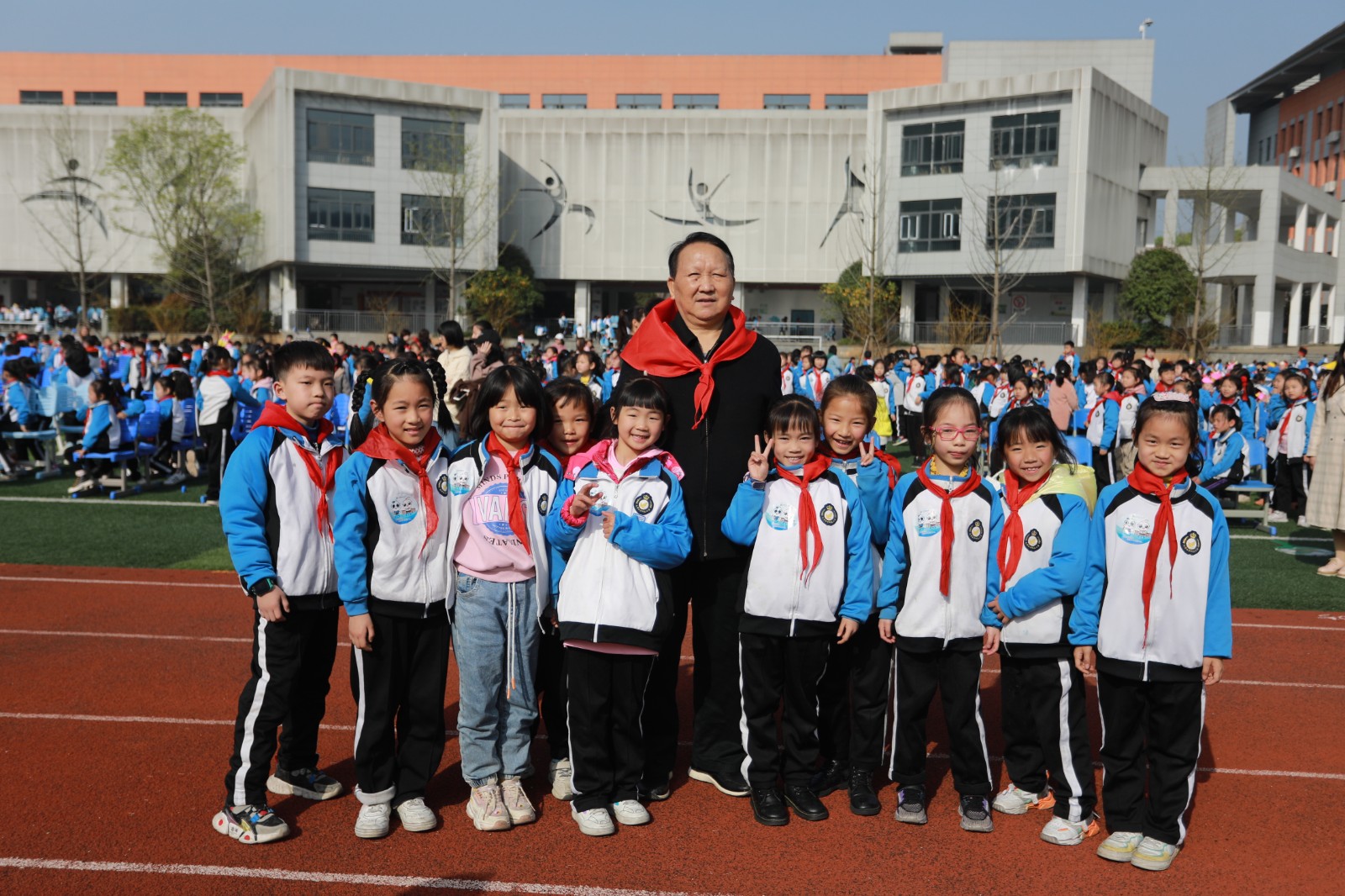 李四保与和美少年.jpg
