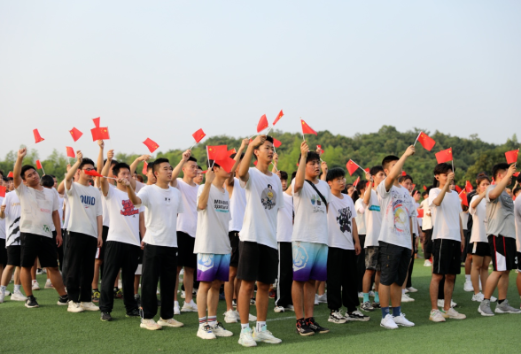 1000+，9方阵！湘潭理工师生校园健康跑  喜迎建党百周年！
