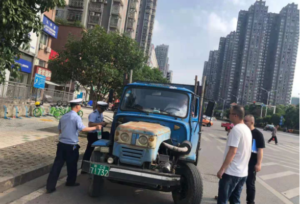 【整治交通顽瘴痼疾痼疾】湘潭经开区开展拖拉机道路交通安全联合执法行动