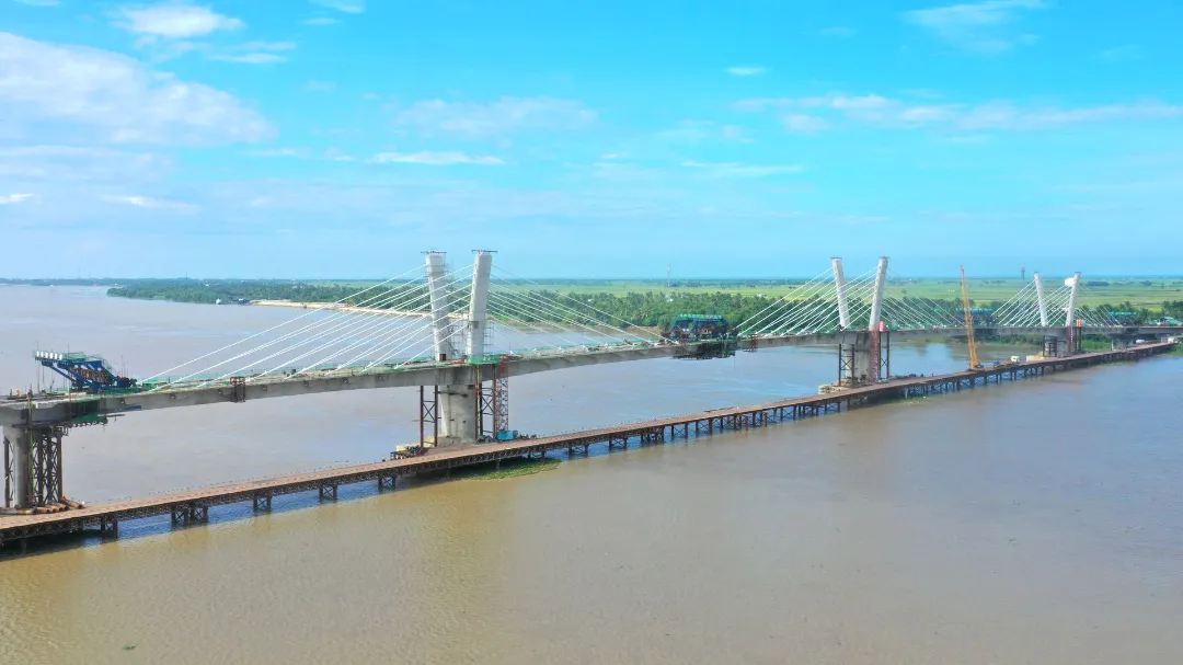 Camalaniugan Bridge in the Philippines to be completed soon