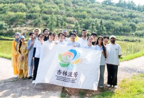 侨企迎来“一带一路”国家留学生：探油茶产业密码，绘乡村振兴画卷