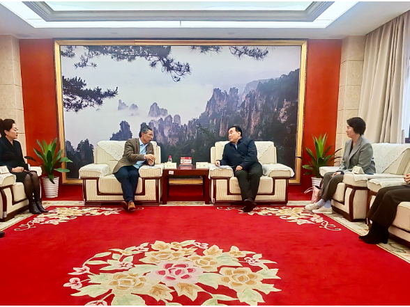 匈牙利中欧湖南商会一行到访省侨联