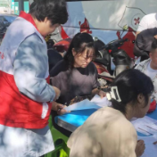 开展无偿献血和造血干细胞捐献 撒播希望种子