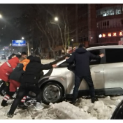 应对低温雨雪冰冻灾害 湖南省红十字会在行动
