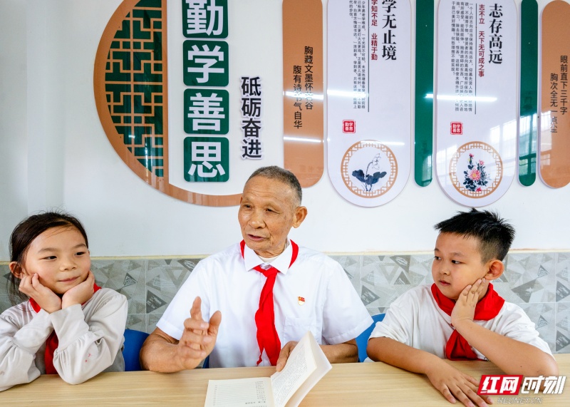 蒋述寅1.jpg 蒋述寅1.jpg