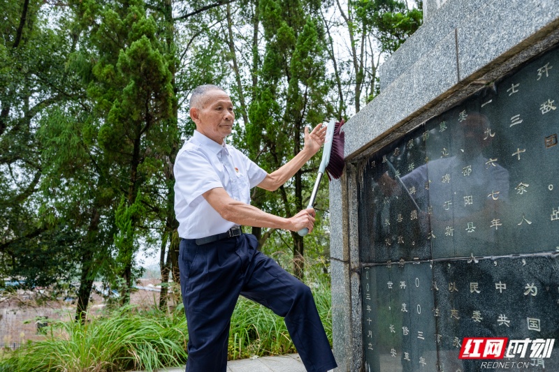 蒋述寅2.jpg 蒋述寅2.jpg