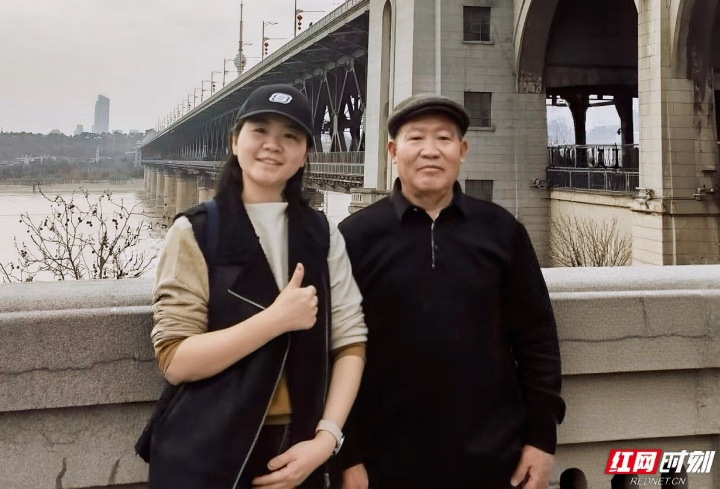 09e957a0ac6d8d9900ea2a2379e1e720.jpg 09e957a0ac6d8d9900ea2a2379e1e720.jpg