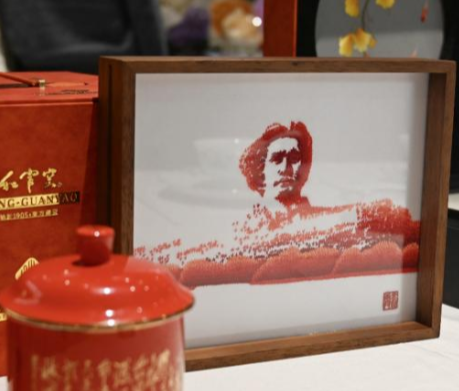 进博湘见丨强强联手,湘绣湘瓷有了“联名款”