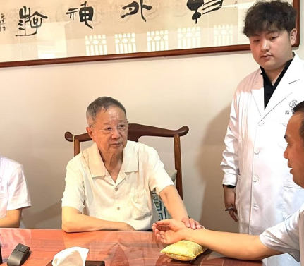 国医大师坐镇+针灸推拿体验｜苏仙堂中医馆正式揭牌