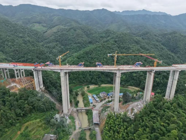 湖南这条在建高速最大限速调整至120公里/小时